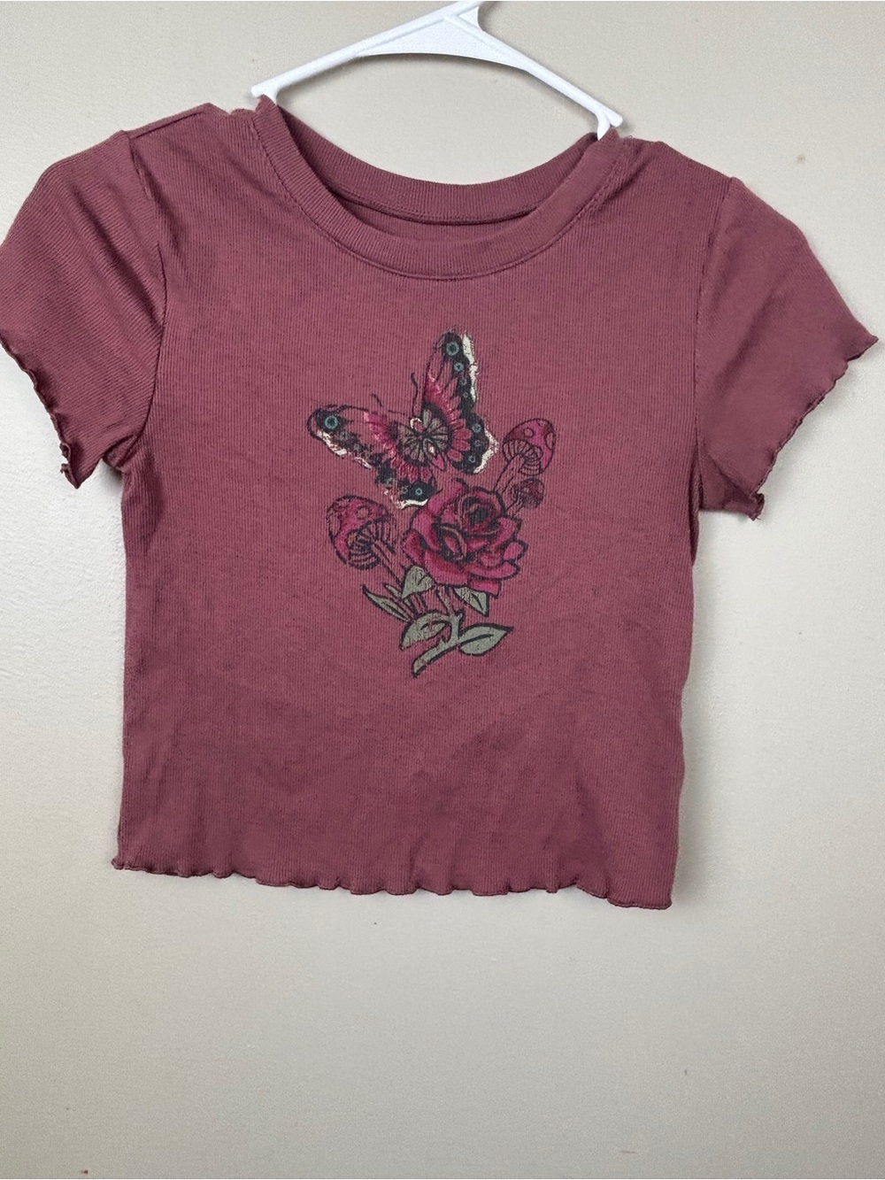 Arizona Jean Company Mauve Crop Tee with Butterfly & Rose Graphic
